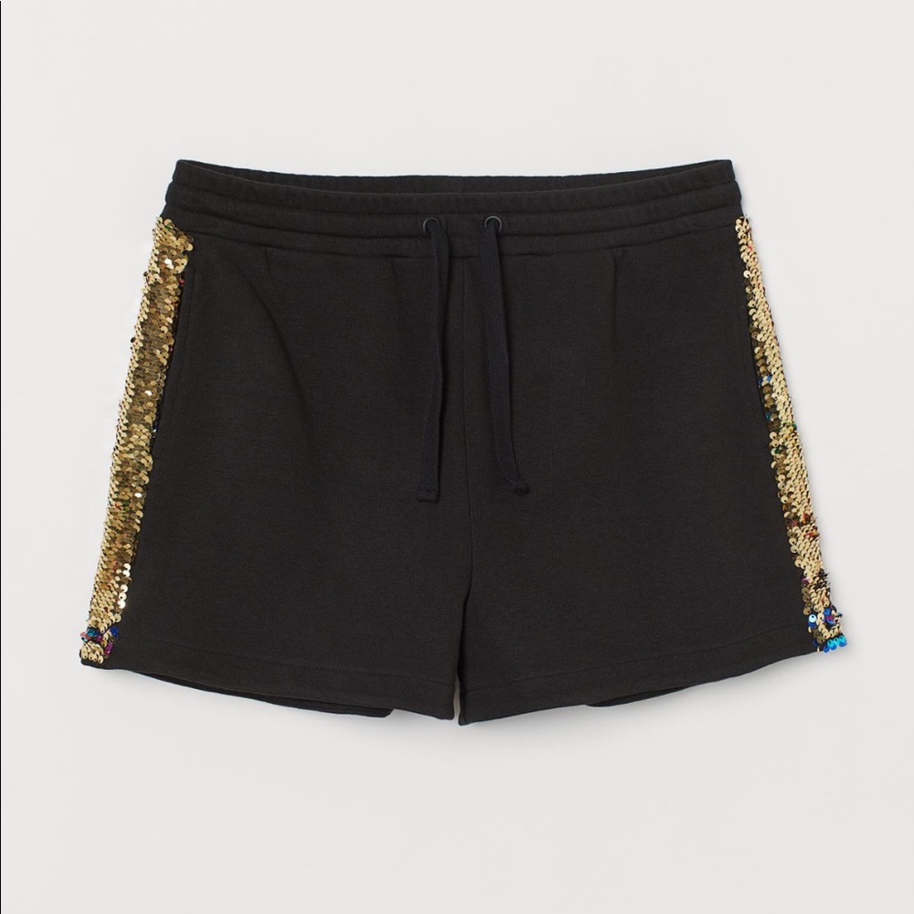 H&M Divided | Black Shorts